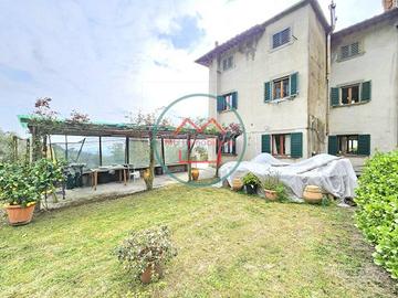 Rustico / Casale di 220 m² con più di 5 locali a P