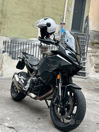 BMW F900 XR
