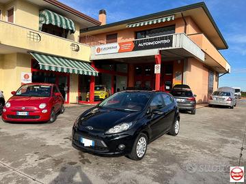 FORD - Fiesta 1.4 16v Titanium Gpl 5p PER