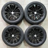 Cerchi 16 neri e pneumatici originali Peugeot 208
