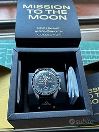 Swatch to the moon x strawberry