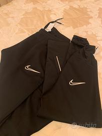 Tuta Nike nera misura M