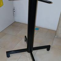 Quattro basi nuove per tavolino bar/bistrot