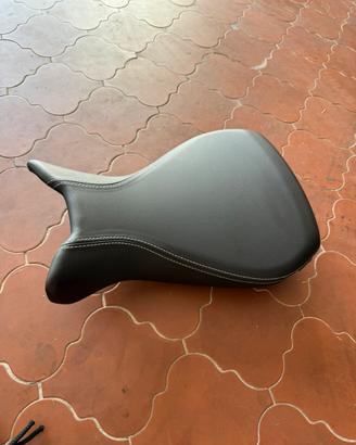 Sella BMW R Nine T