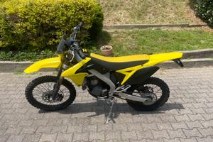 Suzuki Valenti RME 50 R