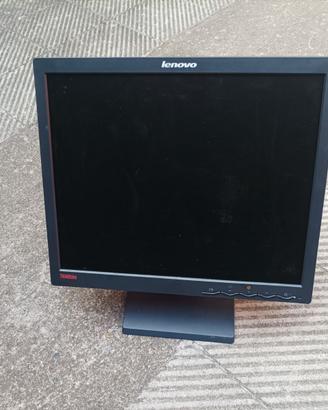 Monitor Lenovo