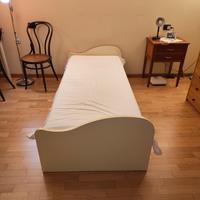 Letto singolo compreso di materasso in lattice 