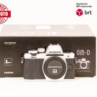Olympus OM-D E-M10 II