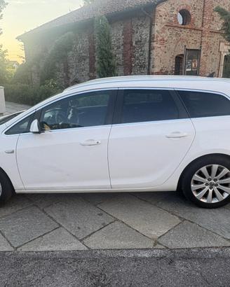 Opel astra sw 1.4 gpl 140cv cosmo