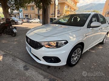 Fiat Tipo 1.4 4 porte Easy
