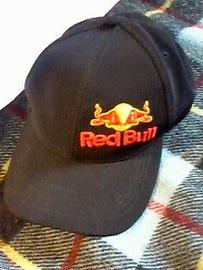 10 Cappellini NUOVI + berretto Red Bull in reg*l*