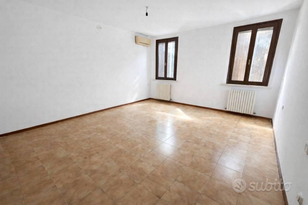 Casa – Concordia sulla Secchia, San Giovanni Battista - Altro