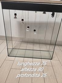 teca  con impianto luci