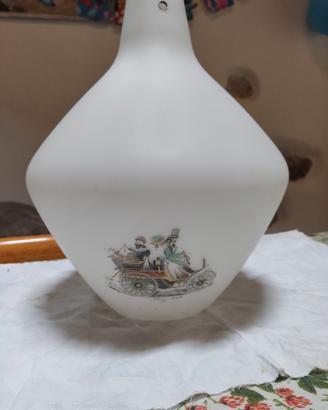 lampada a sospensione in vetro opalino con disegni