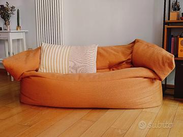 Divano in tessuto Filippo Ghezzani