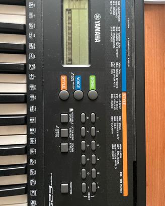 Pianola adatta per ragazzi yamaha PSR-E253