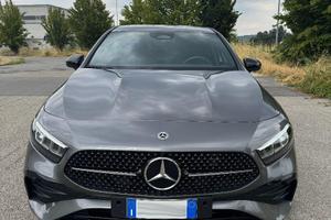Mercedes-Benz Classe A 180d AMG line advanced plus