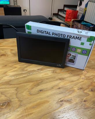 Cornice Digitale (Digital Photo Frame) - MAI USATA