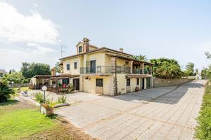 Vialla indipendente, Via Colle Cocchino 29, Anzio