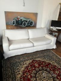 Divano bianco classico