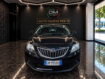 Lancia Ypsilon 1.0 FireFly 5 porte S&S Hybrid Silv