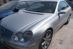Mercedes CLK 320 benzina anno 2002 