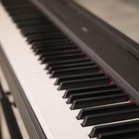 YAMAHA P90  Pianoforte/tastiera a tasti pesati, qu