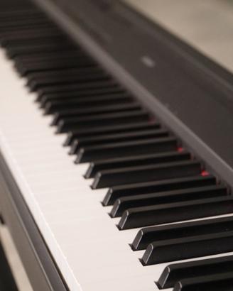 YAMAHA P90  Pianoforte/tastiera a tasti pesati, qu