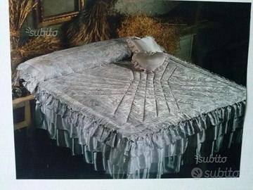 Trapunta matrimoniale in raso con lenzuola + 2 cus