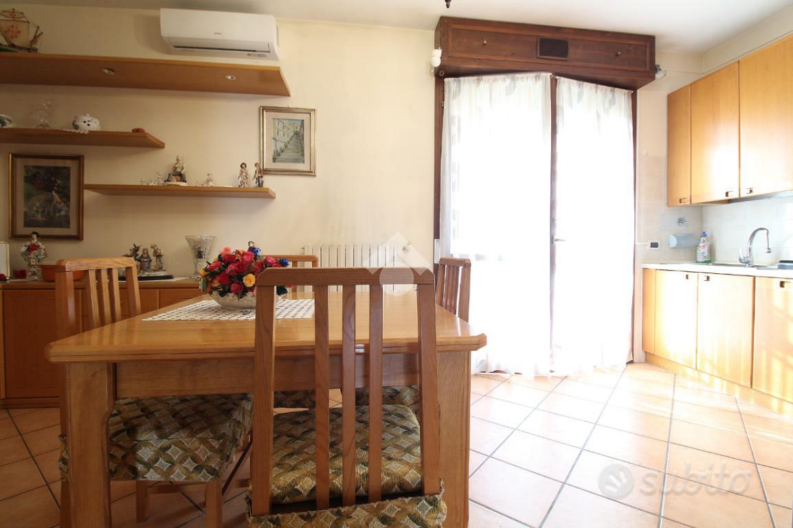 3 LOCALI A SAN PIETRO IN CASALE - Vista 6