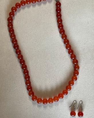 Collana con sfere rosse e orecchini pendenti nuovo