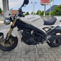 Triumph Speed Triple 1050