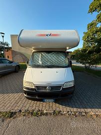 Camper mansardato