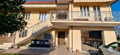 Rovigo s. bortolo, casa libera su 3 lati con ampio