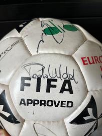 Pallone autografato giocatori Milan anni 90