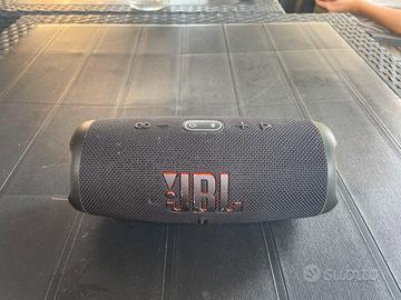 cassa JBL CHARGE 5 usata