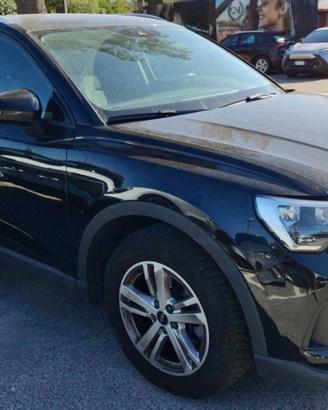 Audi Q3 35 TDI S tronic Business Advanced