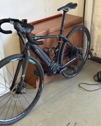 E-bike Gravel da strada