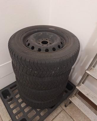 4 cerchi + gomme da neve