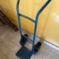 Carrello porta pacchi