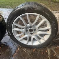 Gomme e cerchi Lancia Delta 255/45 R17