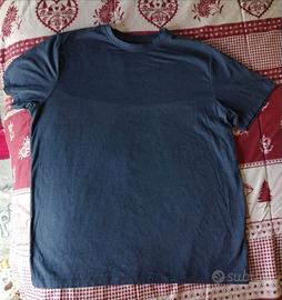 T-shirt blu scuro XL