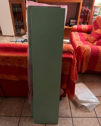 due pannelli in MDF laccato verde salvia,