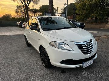 Lancia Ypsilon 1.2 69 CV 5 porte S&S Gold