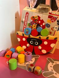 Gioco da equolibrio in legno