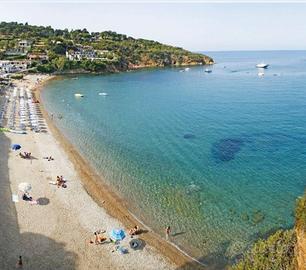 ISOLA D'ELBA Biloc. vista mare a 50 mt da spiaggia