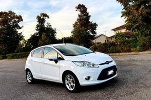 Ford Fiesta 1.4 5 porte Bz.- GPL Titanium