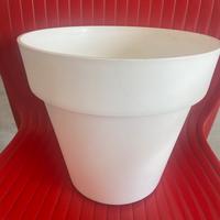 Vaso bianco medio / grande in plastica