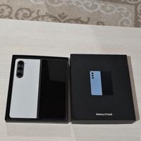 Samsung Zfold5 12/512GB grigio chiaro come nuovo 