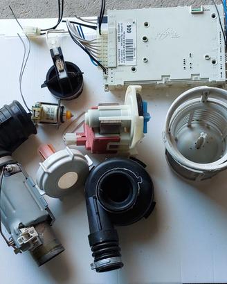 Scheda , pompa, per Lavastoviglie Whirpool